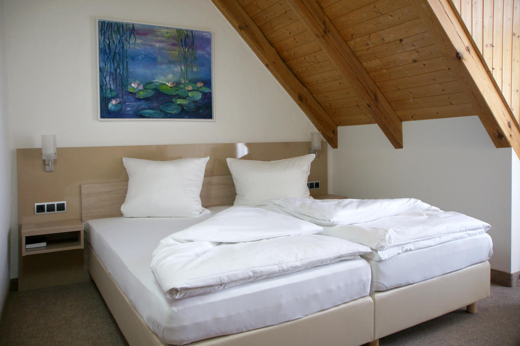 Landgasthof Hotel Rittmayer Hallerndorf Стая снимка